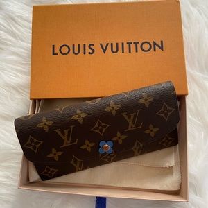 Blue emilie flower wallet